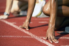 开云网站-冲浪滑翔伞表演，天空与海洋的运动盛宴，滑翔伞冲浪板